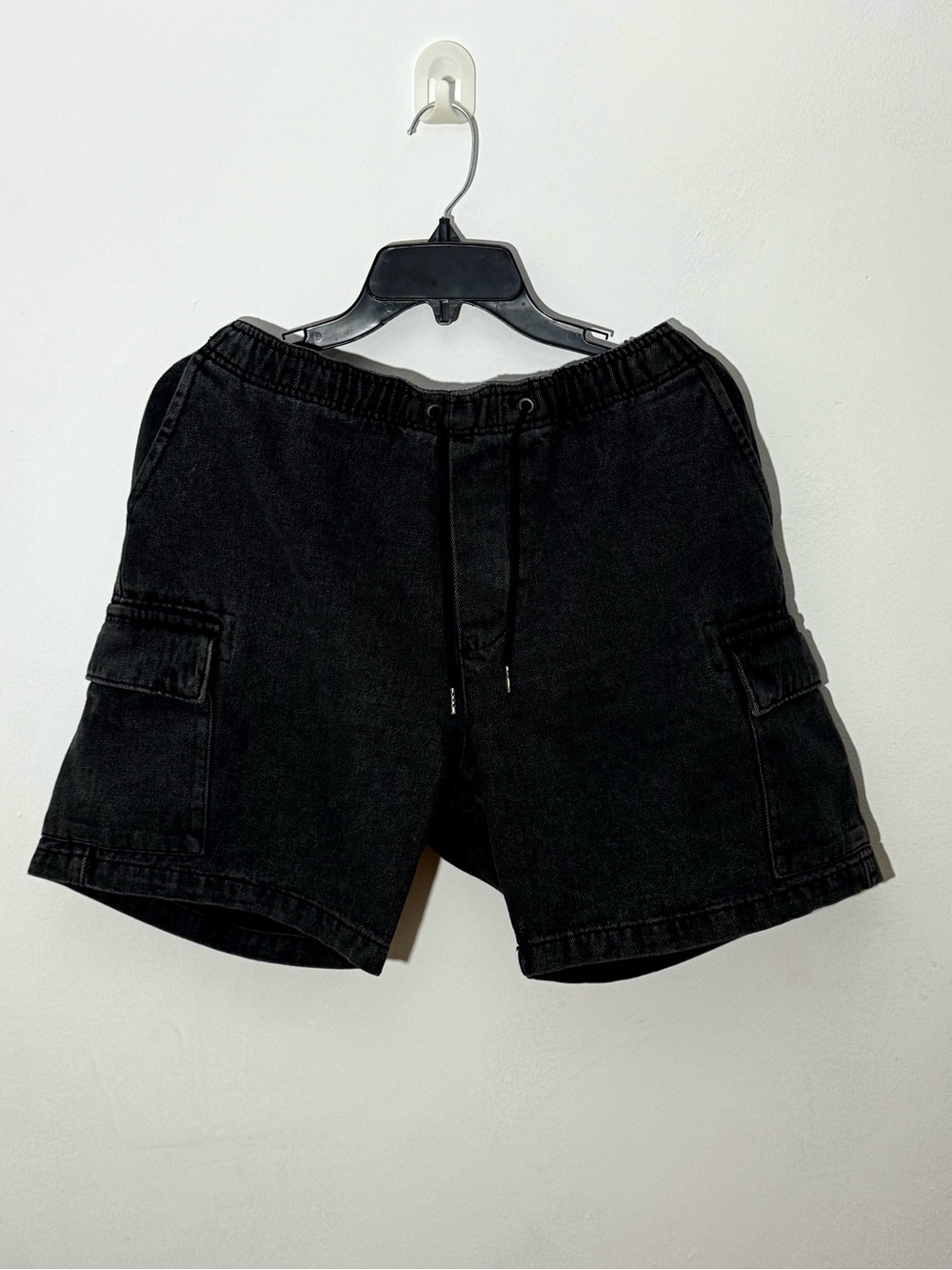 Arsenic Men’s Black Cargo Shorts Size M